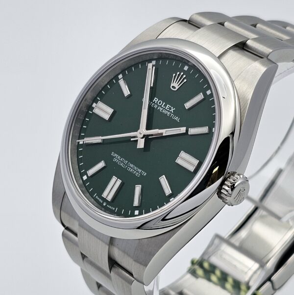 ROLEX OYSTER PERPETUAL GREEN REF.124300 ANNO 2024 - immagine 2