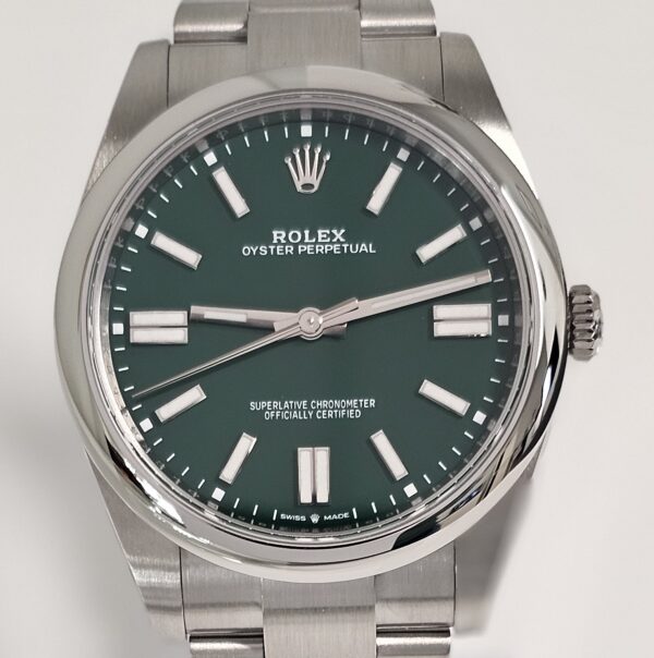 ROLEX OYSTER PERPETUAL 41MM GREEN DIAL REF. 124300 - immagine 3